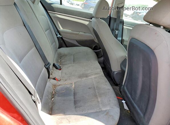 5NPD74LF5JH329804 2018 HYUNDAI ELANTRA Красный Вид задних сидений