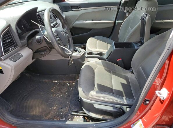 5NPD74LF5JH329804 2018 HYUNDAI ELANTRA Красный Вид салона спереди