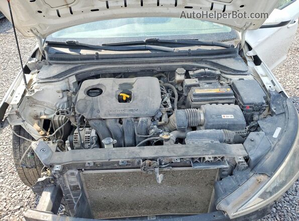 5NPD74LF5KH424641 2019 HYUNDAI ELANTRA White უკანა სალონის ხედი