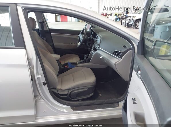 5NPD74LF5KH496634 2019 HYUNDAI ELANTRA Silver Սալոնի դիմացի տեսք