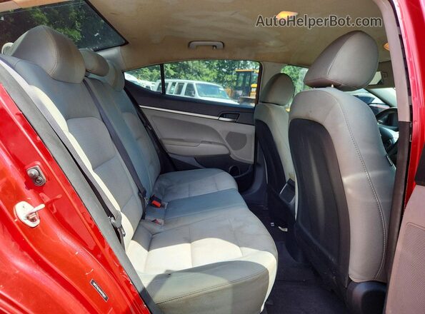 5NPD74LF6HH070847 2017 HYUNDAI ELANTRA Red Widok tylnych siedzeń