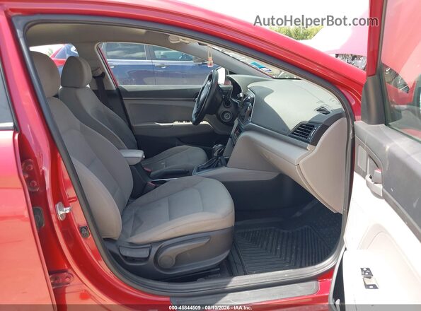 5NPD74LF6HH149113 2017 HYUNDAI ELANTRA Red Front interior view