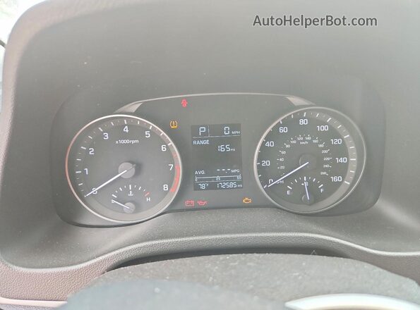 5NPD74LF6JH347020 2018 HYUNDAI ELANTRA White ხელსაწყოთა პანელის ხედი