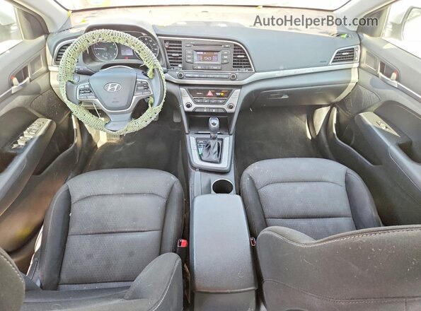 5NPD74LF7JH285336 2018 HYUNDAI ELANTRA Silver წინა პანელის ხედი