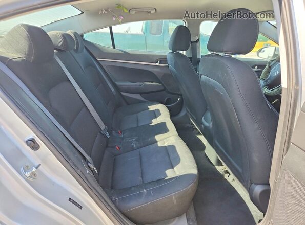 5NPD74LF7JH285336 2018 HYUNDAI ELANTRA Silver უკანა სავარძლების ხედი