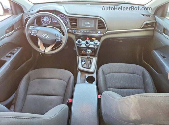 5NPD74LF7KH453705 2019 HYUNDAI ELANTRA Белый Вид панели приборов