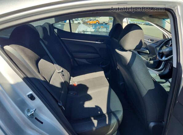 5NPD74LF7LH498158 2020 HYUNDAI ELANTRA Silver Rear seats view