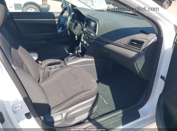 5NPD74LF7LH612806 2020 HYUNDAI ELANTRA Белый Вид салона спереди
