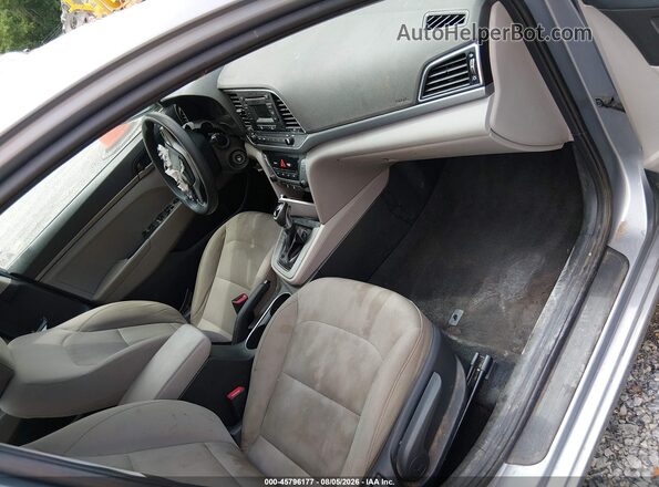 5NPD74LF8HH175504 2017 HYUNDAI ELANTRA Silver Front interior view