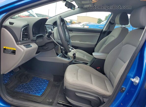 5NPD74LF8HH211188 2017 HYUNDAI ELANTRA Blue Front interior view