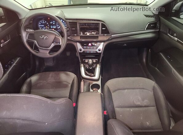 5NPD74LF8JH299245 2018 HYUNDAI ELANTRA Silver Dashboard view