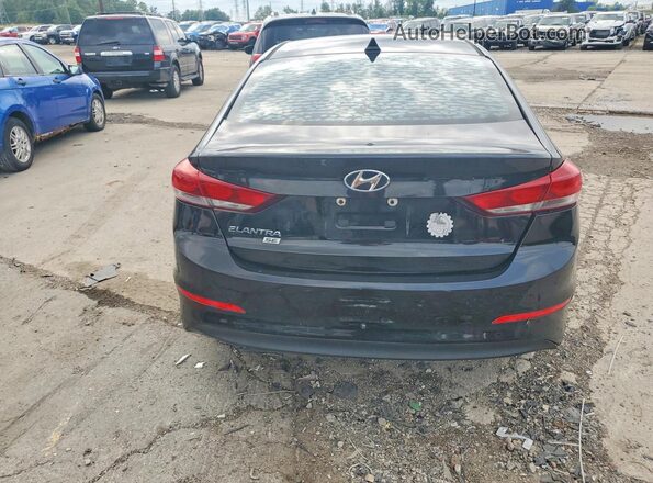 5NPD74LF9HH139742 2017 HYUNDAI ELANTRA Black Widok z tyłu