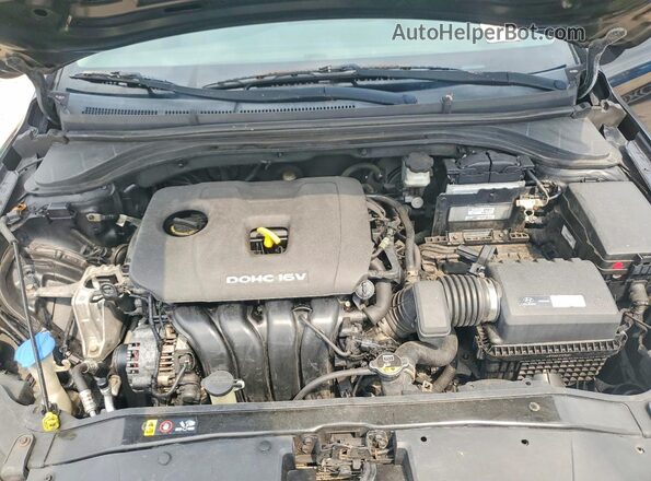 5NPD74LF9HH139742 2017 HYUNDAI ELANTRA Black Widok wnętrza z tyłu