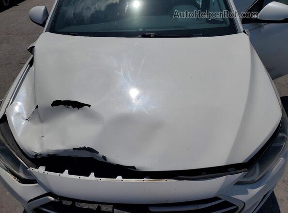 5NPD74LF9HH186155 2017 HYUNDAI ELANTRA White Widok wnętrza z tyłu