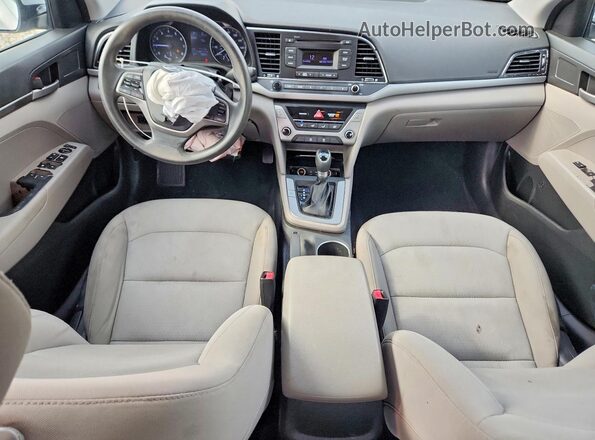 5NPD74LF9JH276640 2018 HYUNDAI ELANTRA Silver წინა პანელის ხედი