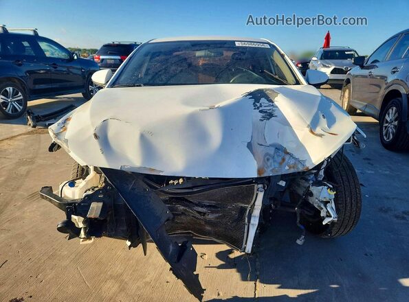 5NPD74LF9JH289033 2018 HYUNDAI ELANTRA White Front view