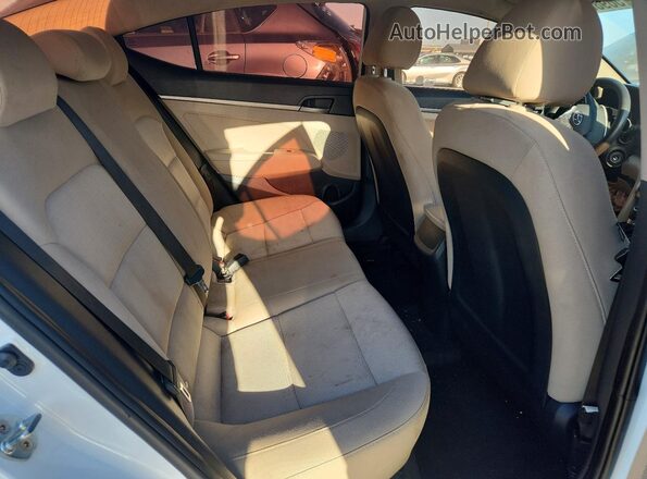 5NPD74LF9JH289033 2018 HYUNDAI ELANTRA White Rear seats view