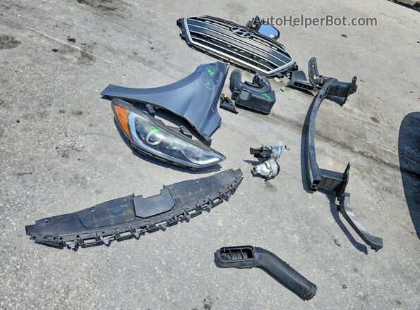 5NPD74LF9JH300340 2018 HYUNDAI ELANTRA Gray Вид підкапотного простору