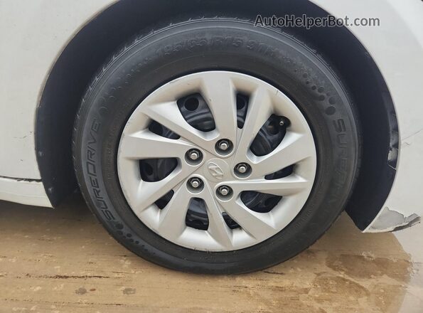 5NPD74LFXHH196662 2017 HYUNDAI ELANTRA White 