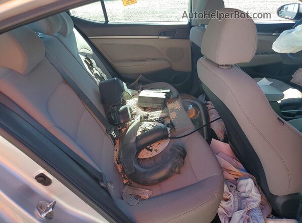 5NPD74LFXJH319009 2018 HYUNDAI ELANTRA Silver Вид задніх сидінь