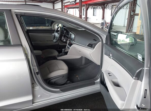 5NPD74LFXLH612251 2020 HYUNDAI ELANTRA Silver Vista interior delantera