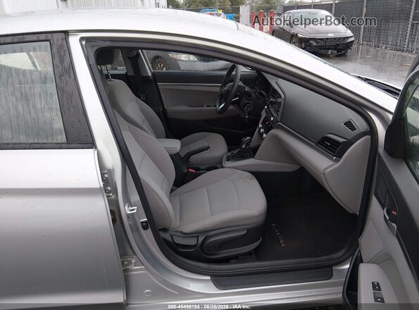 5NPD74LFXLH615697 2020 HYUNDAI ELANTRA Gray Вид салону спереду