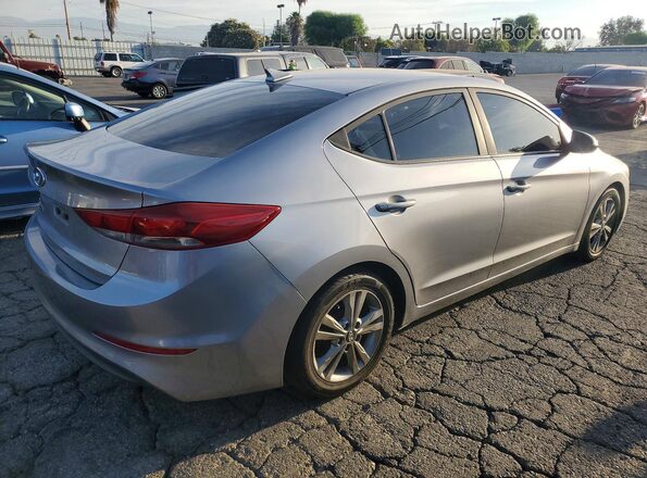 5NPD84LF0HH016327 2017 HYUNDAI ELANTRA Серебряный Вид панели приборов