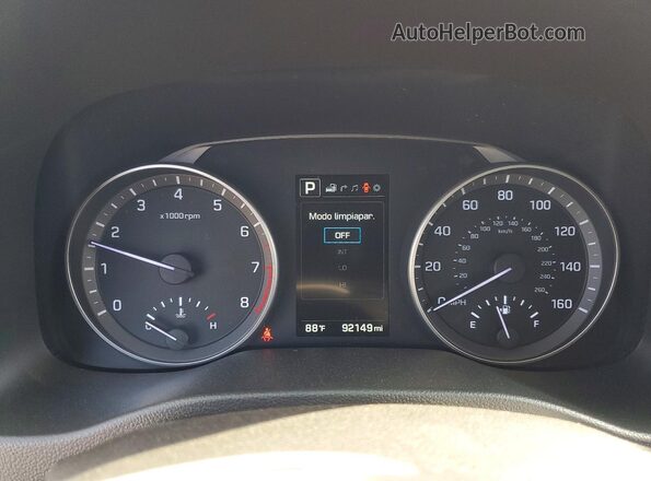 5NPD84LF0HH033502 2017 HYUNDAI ELANTRA Red Vista del cuadro de instrumentos