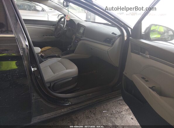 5NPD84LF0HH071117 2017 HYUNDAI ELANTRA Black Widok wnętrza z przodu