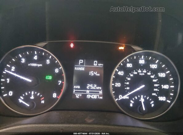 5NPD84LF0HH104231 2017 HYUNDAI ELANTRA White Widok tylnych siedzeń