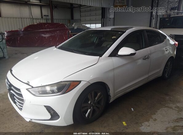5NPD84LF0HH104231 2017 HYUNDAI ELANTRA White Przód lewy