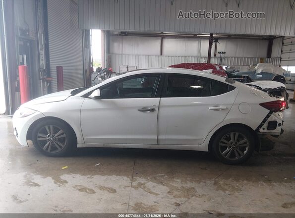 5NPD84LF0HH104231 2017 HYUNDAI ELANTRA White Widok wnętrza 360 stopni