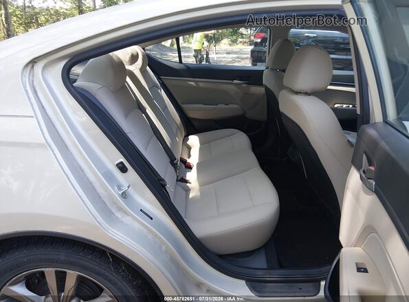 5NPD84LF0HH108294 2017 HYUNDAI ELANTRA Silver Widok naklejki z numerem VIN