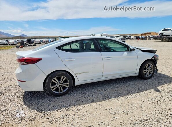 5NPD84LF0HH121952 2017 HYUNDAI ELANTRA White Trasero derecho