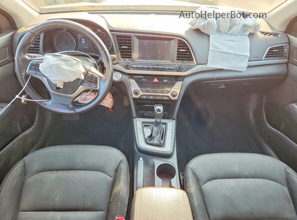 5NPD84LF0HH132479 2017 HYUNDAI ELANTRA Silver Вид панелі приладів
