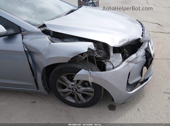 5NPD84LF0HH157575 2017 HYUNDAI ELANTRA Серебряный Вид спереди