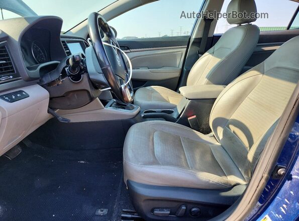 5NPD84LF0JH216159 2018 HYUNDAI ELANTRA Blue Front interior view