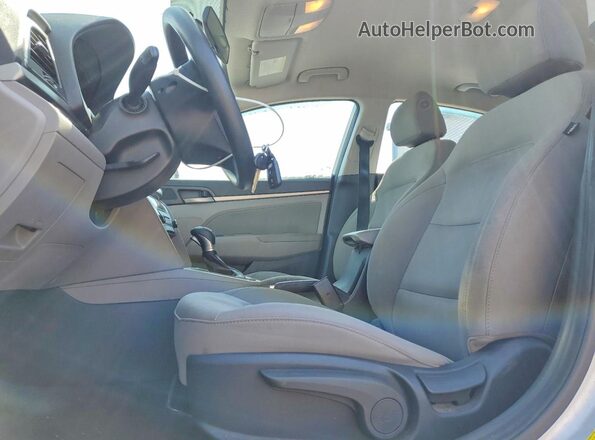 5NPD84LF0JH237187 2018 HYUNDAI ELANTRA Silver Widok wnętrza z przodu