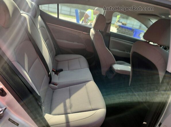 5NPD84LF0JH238663 2018 HYUNDAI ELANTRA Серебряный Вид задних сидений