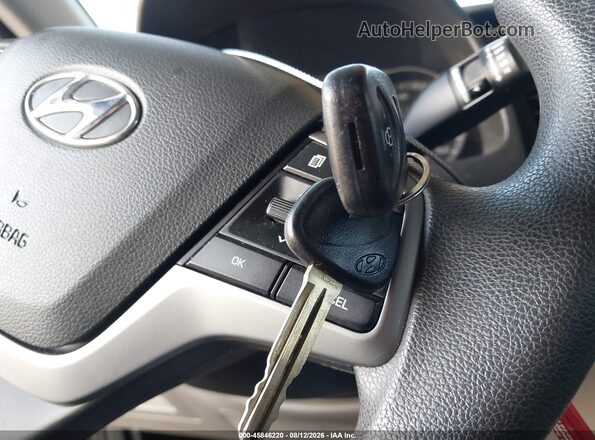 5NPD84LF0JH248528 2018 HYUNDAI ELANTRA Silver Vista del salpicadero