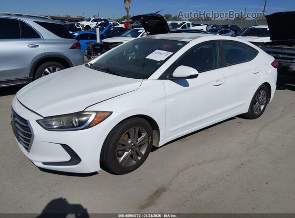 5NPD84LF0JH254068 2018 HYUNDAI ELANTRA White Передня ліва чверть