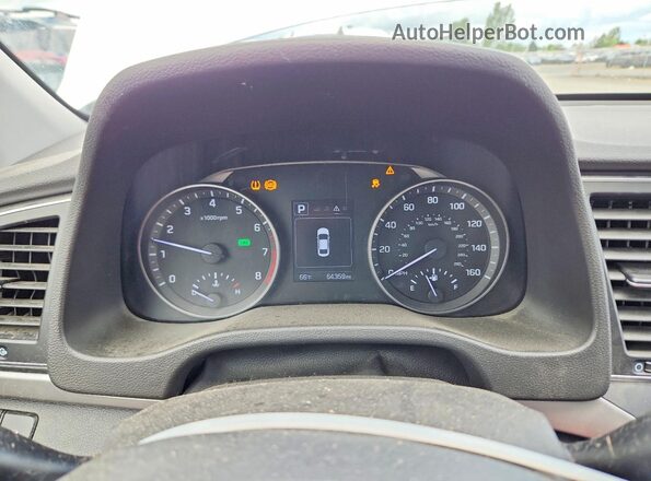 5NPD84LF0JH257892 2018 HYUNDAI ELANTRA White ხელსაწყოთა პანელის ხედი