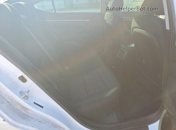 5NPD84LF0JH341226 2018 HYUNDAI ELANTRA Белый Вид задних сидений
