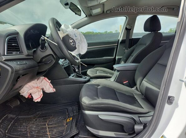 5NPD84LF0JH343218 2018 HYUNDAI ELANTRA White Vista interior delantera