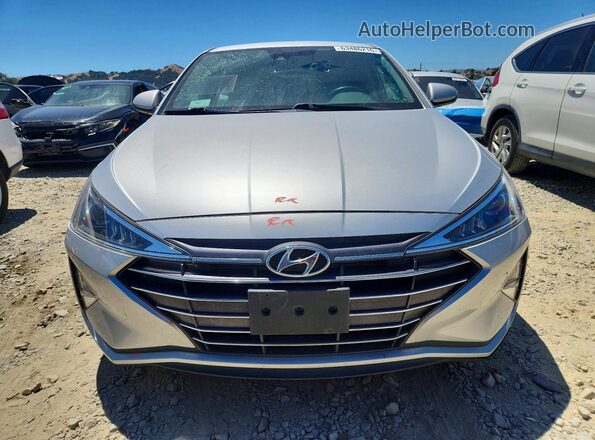 5NPD84LF0KH413124 2019 HYUNDAI ELANTRA Серебряный Вид спереди