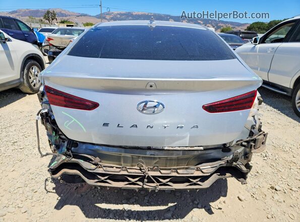 5NPD84LF0KH413124 2019 HYUNDAI ELANTRA Серебряный Вид сзади