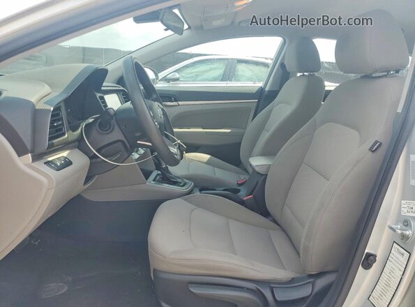 5NPD84LF0KH490950 2019 HYUNDAI ELANTRA Silver Front interior view