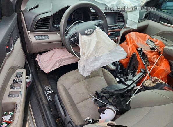 5NPD84LF0LH557676 2020 HYUNDAI ELANTRA Silver Widok deski rozdzielczej