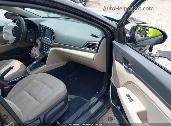 5NPD84LF1HH001447 2017 HYUNDAI ELANTRA Черный Вид салона спереди