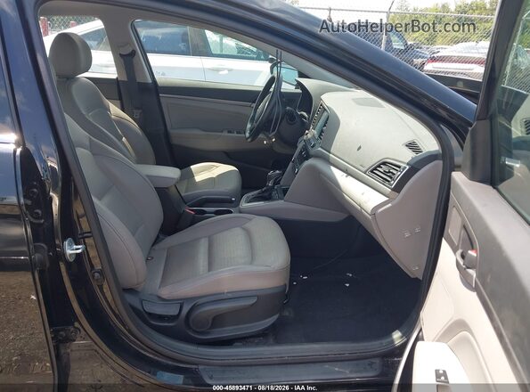 5NPD84LF1HH027238 2017 HYUNDAI ELANTRA Черный Вид салона спереди